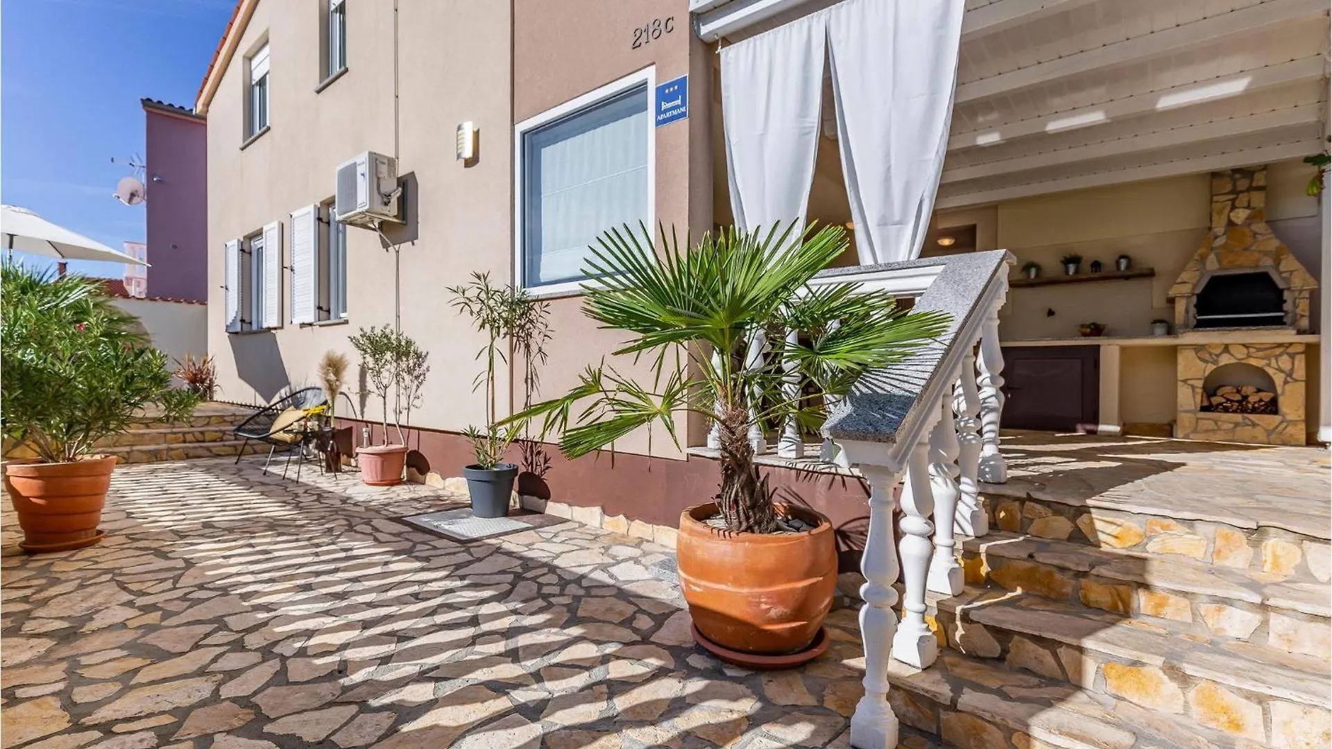 Stunning Home In Betiga With Kitchen Barbariga Holiday home